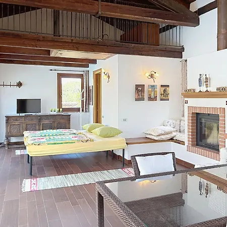 Сasa de vacaciones Cascinotta By Interhome
